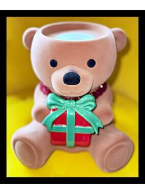 Bath & Body Works Teddy Bear with Present Box 3-Wick Candle Holder Christmas